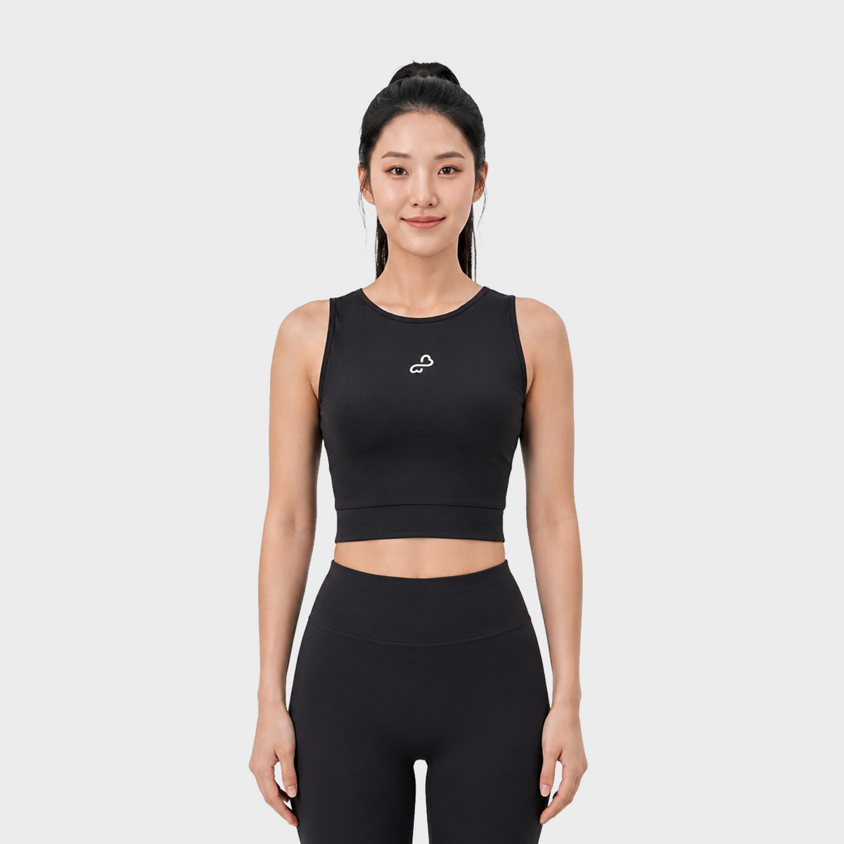 Bodiwealth Black sports tank, Model front