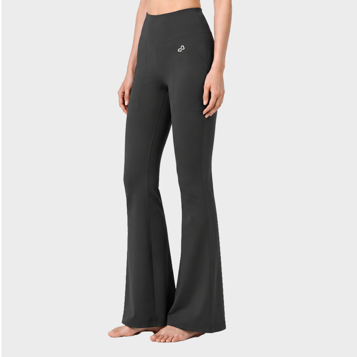 Bodiwealth Black casual sports pants, Model three-quarter