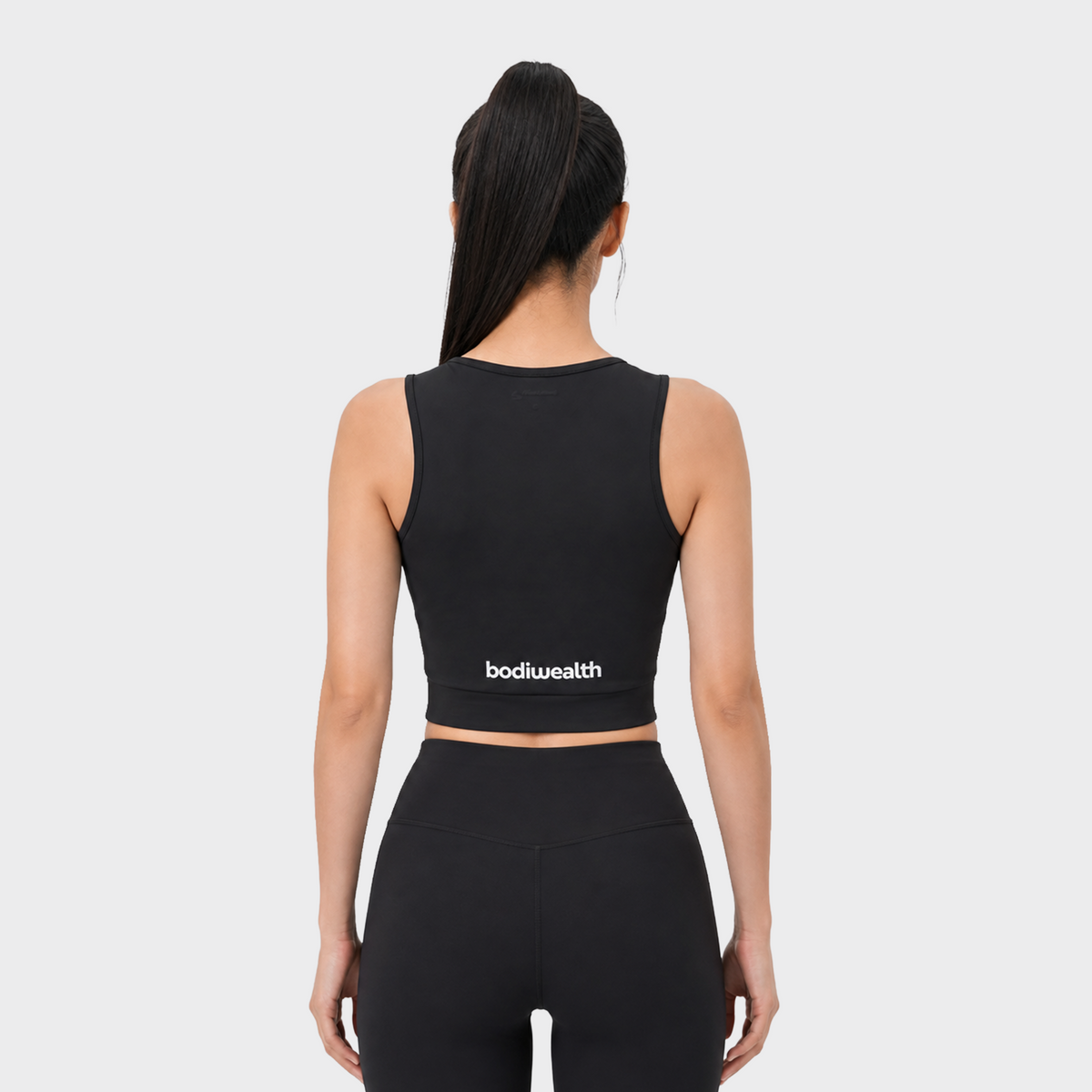 Bodiwealth Black sports tank, Model back