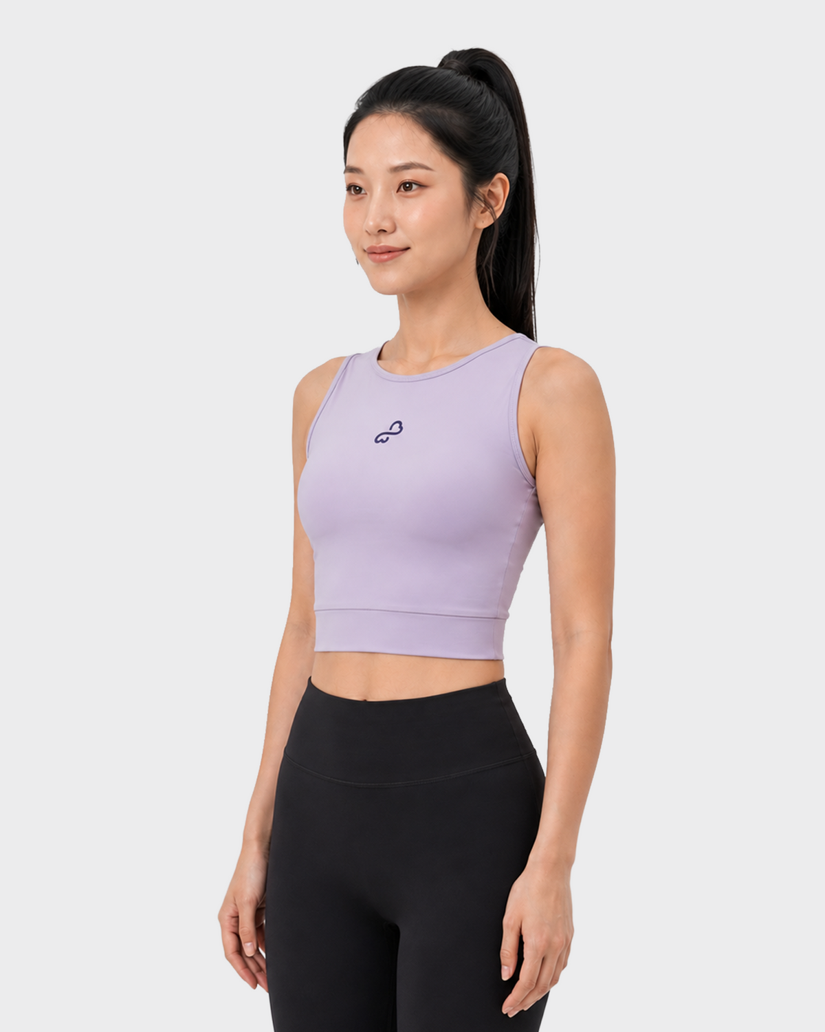 Bodiwealth Lilac sports tank, Model three-quarter