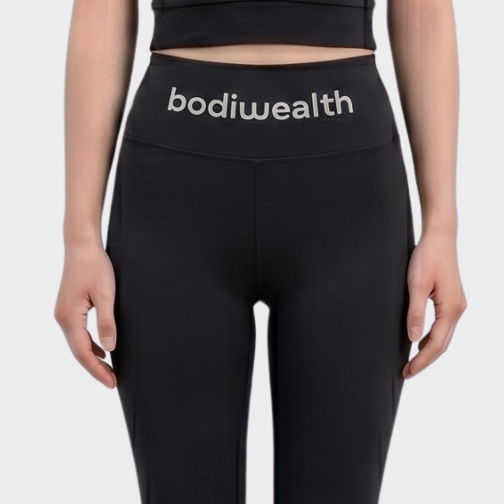 Bodiwealth Black high waist yoga leggings, model front detail