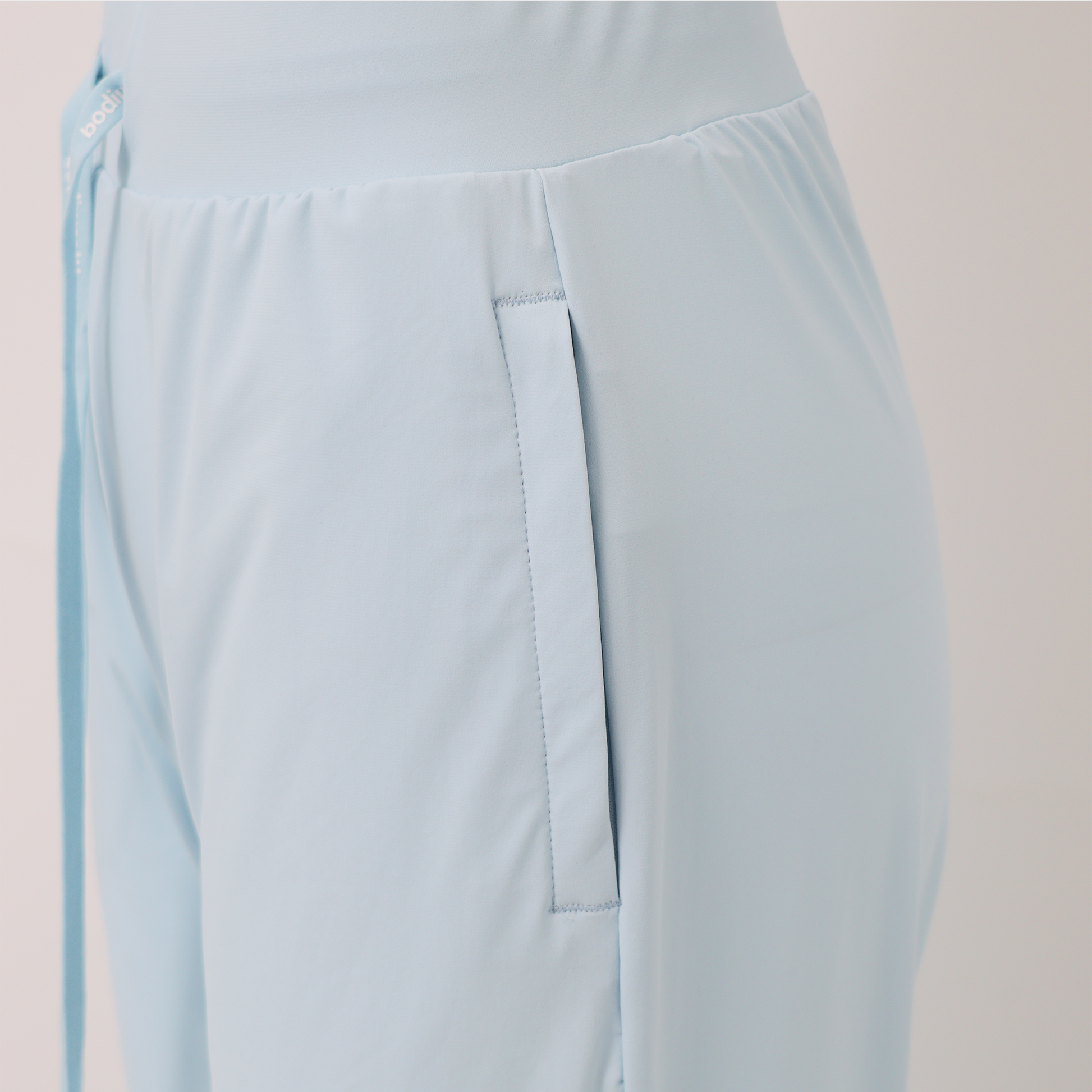Bodiwealth Light Blue panelled casual sports pants, Pocket detail